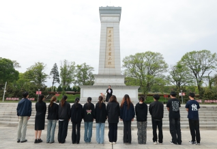 美术与设计学院组织师生赴南昌市...