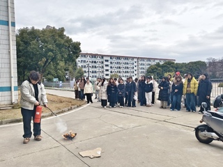 开学第一课|以“演”筑防以“练...
